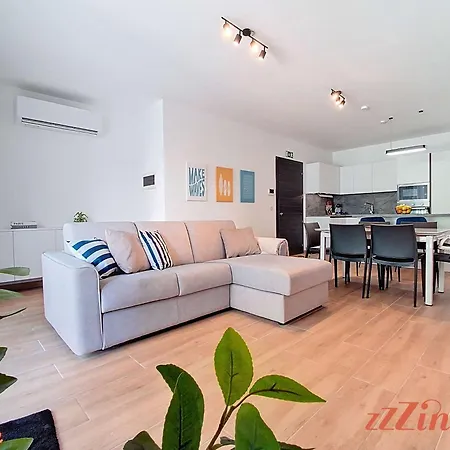 Balcony In Charming Malta Village * Hal Ghaxiak