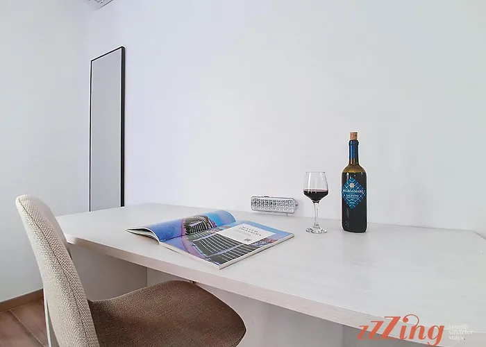 Daire Balcony In Charming Malta Village *