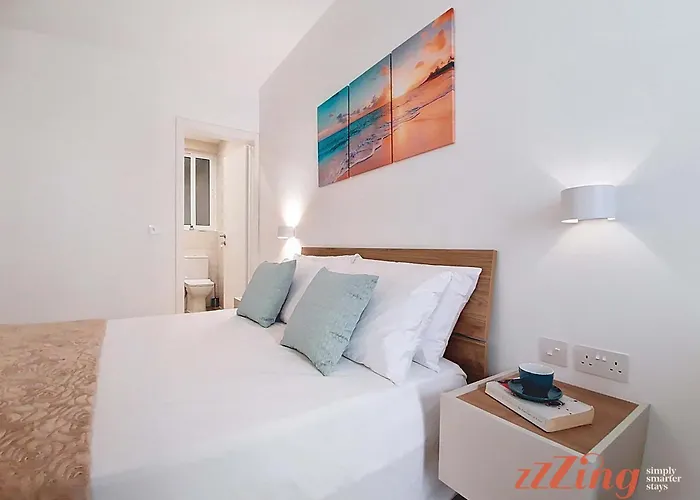 Daire Balcony In Charming Malta Village *